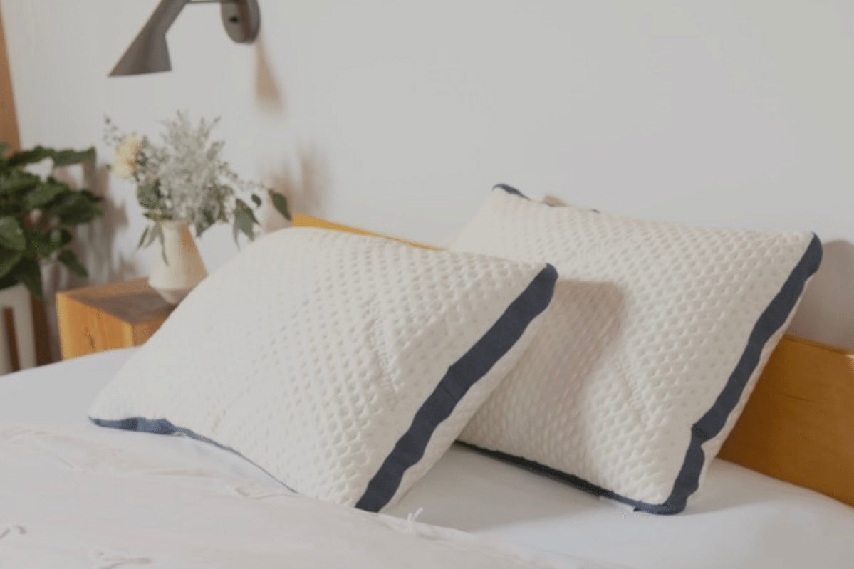 How do I choose a memory foam pillow?