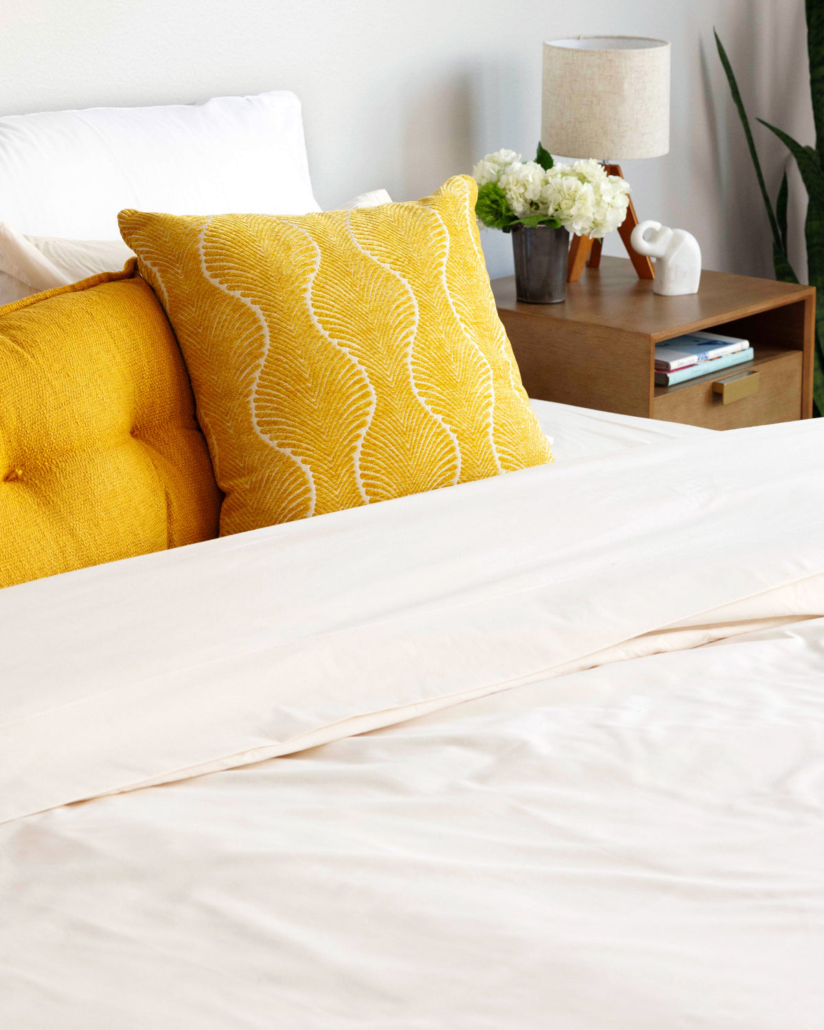 Bed made with Rustic Cotton Heritage American Sheets.