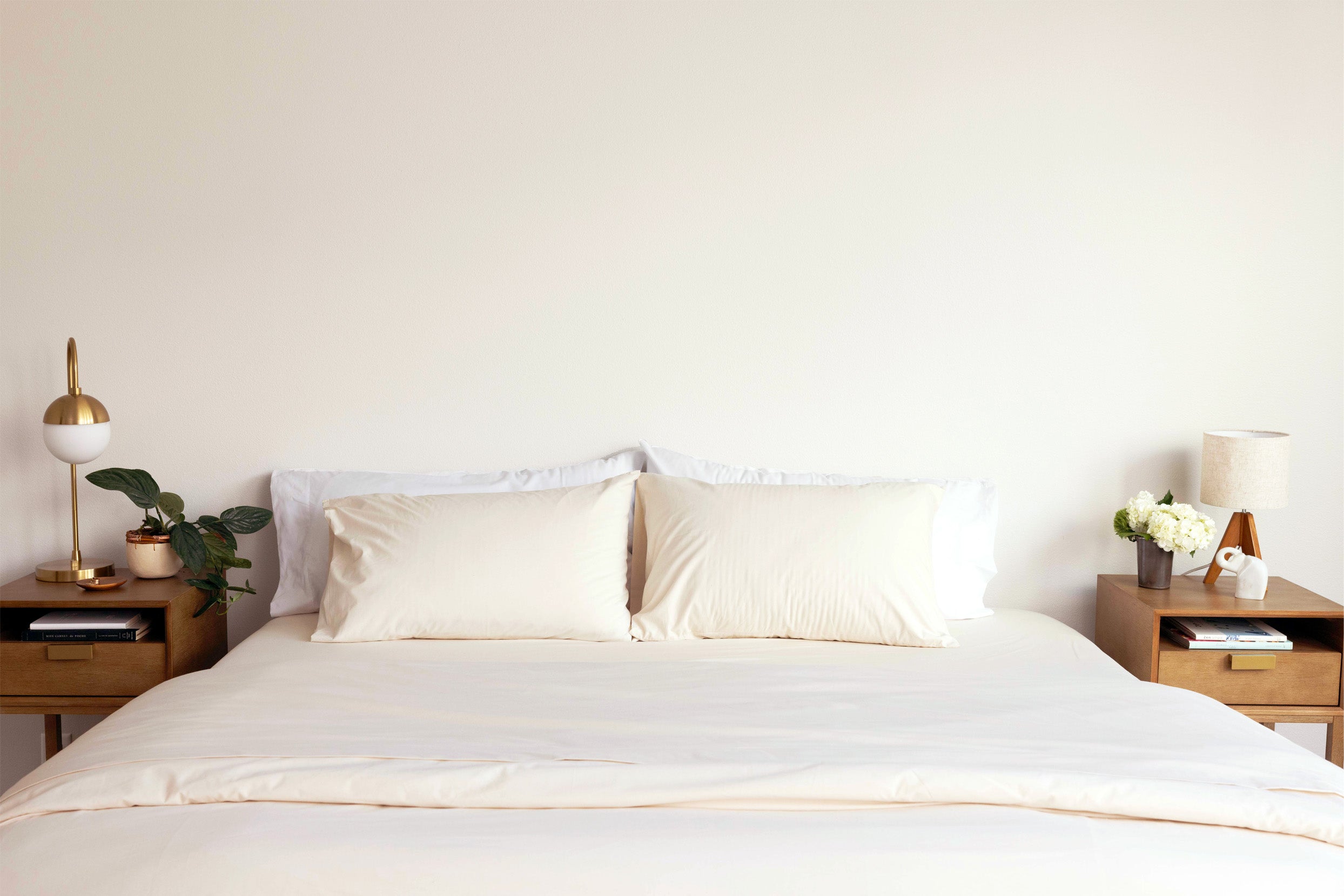 Bed made with Rustic Cotton Heritage American Sheets.